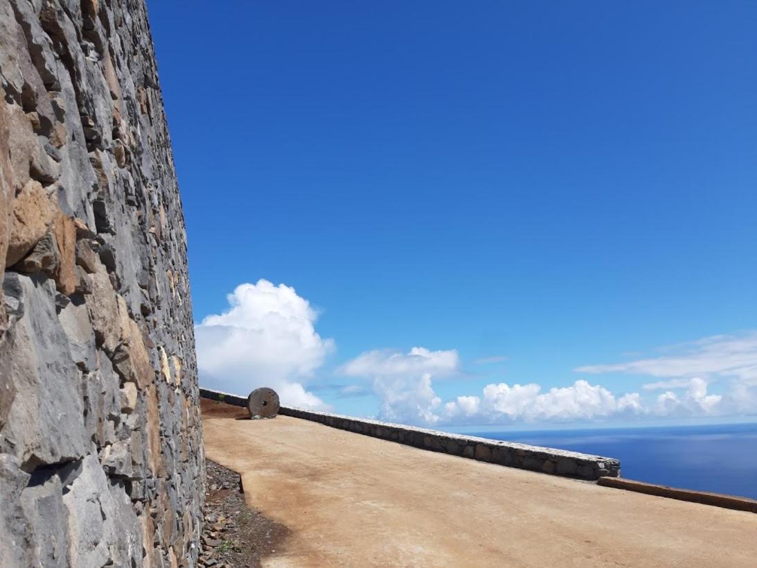 Refugio De Pedra Villa Faja da Ovelha Ngoại thất bức ảnh