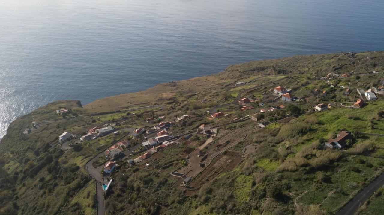 Refugio De Pedra Villa Faja da Ovelha Ngoại thất bức ảnh